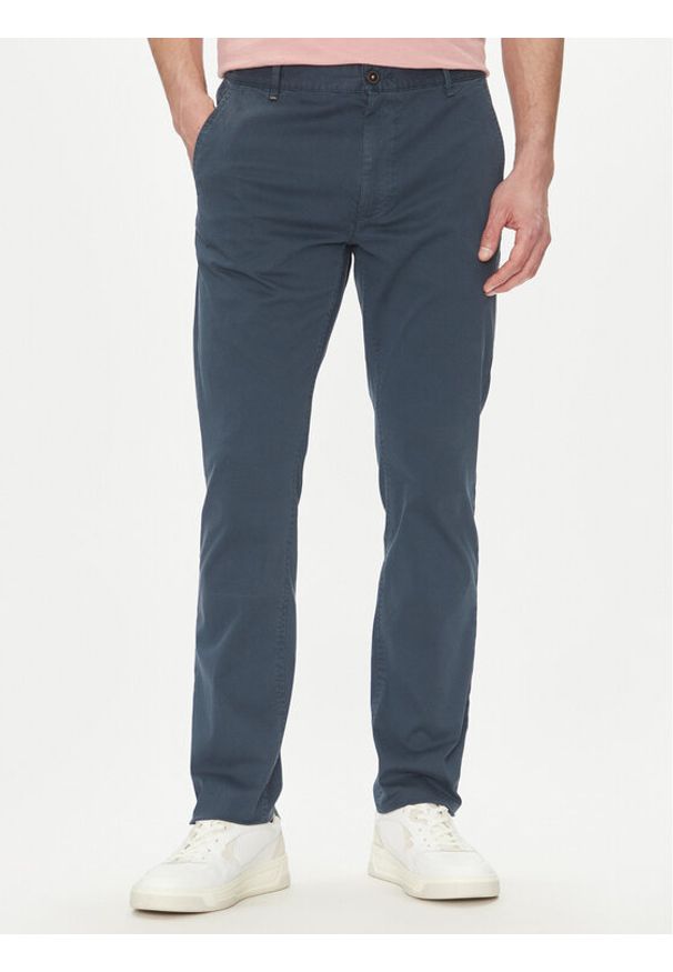BOSS Chinosy 50536840 Niebieski Slim Fit. Kolor: niebieski. Materiał: bawełna