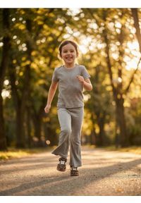 Sinsay - Legginsy flare z efektem sprania - szary. Kolor: szary