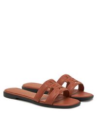 TOMMY HILFIGER - Tommy Hilfiger Klapki Th Logo Strap Mule FW0FW08671 Brązowy. Kolor: brązowy. Materiał: skóra #5
