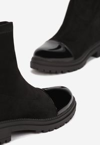 Renee - Czarne Botki z Elastyczną Cholewką Coranthe. Nosek buta: okrągły. Zapięcie: zamek. Kolor: czarny. Materiał: jeans, materiał. Szerokość cholewki: normalna #3