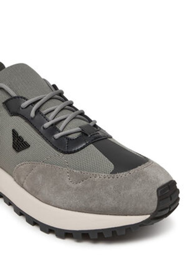 Emporio Armani Sneakersy X4X659 XR105 U558 Szary. Kolor: szary. Materiał: materiał