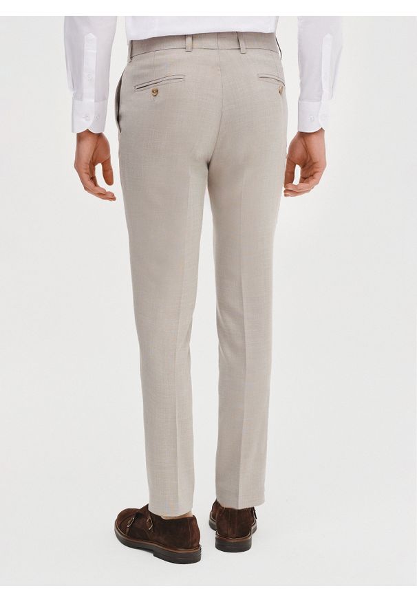 Pako Lorente - PAKO LORENTE – Spodnie garniturowe w kolorze beżowym. Kolor: beżowy. Materiał: poliester, elastan, wiskoza. Wzór: gładki. Styl: elegancki