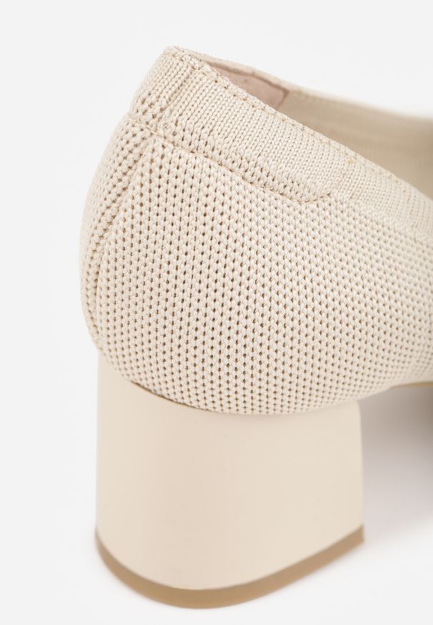 Renee - Beżowe Strukturalne Czółenka VICES na Słupkowym Obcasie Abathise. Nosek buta: otwarty. Kolor: beżowy. Materiał: skóra, materiał. Obcas: na obcasie. Wysokość obcasa: średni