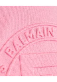 Balmain - BALMAIN - Krótka różowa bluza. Kolor: wielokolorowy, fioletowy, różowy. Materiał: kaszmir, bawełna. Długość rękawa: długi rękaw. Długość: krótkie