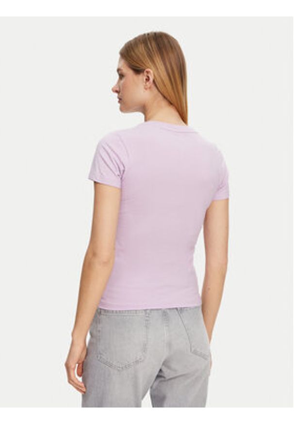 Guess Jeans T-Shirt W4YI23 J1314 Fioletowy Slim Fit. Kolor: fioletowy. Materiał: bawełna