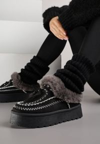 Renee - Czarne Śniegowce na Platformie Ozdobione Frędzlami i Haftem Ezivelle. Okazja: na co dzień. Kolor: czarny. Wzór: haft, aplikacja. Sezon: zima. Obcas: na platformie. Styl: casual #1