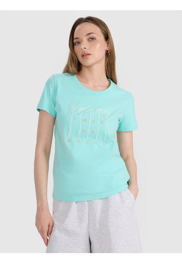 4f - 4F T-shirt regular z nadrukiem damski - turkusowy XS. Okazja: na co dzień. Kolor: turkusowy. Materiał: jersey, tkanina, dzianina, bawełna, materiał. Długość rękawa: krótki rękaw. Długość: krótkie. Wzór: nadruk. Sezon: lato. Styl: sportowy, klasyczny, casual