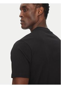 Karl Lagerfeld - KARL LAGERFELD T-Shirt 755149 552225 Czarny Regular Fit. Typ kołnierza: dekolt w karo. Kolor: czarny. Materiał: bawełna #4