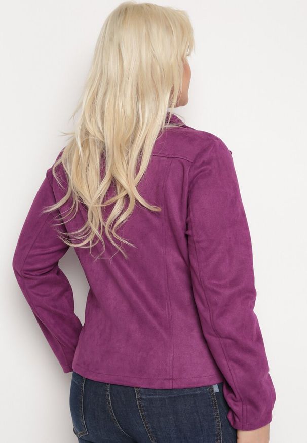 Born2be - Fioletowa Kurtka Ramoneska z Imitacji Zamszu z Asymetrycznym Suwakiem Maisen. Kolekcja: plus size. Kolor: fioletowy. Materiał: zamsz