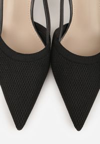 Born2be - Czarne Sandały na Szpilce z Odkrytą Piętą i Ażurowym Wzorem Kervidia. Okazja: na co dzień. Zapięcie: sprzączka. Kolor: czarny. Wzór: ażurowy. Obcas: na szpilce. Styl: casual, elegancki, klasyczny #6