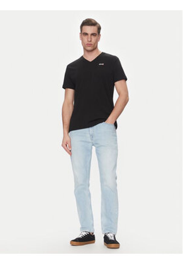 SCHOTT N.Y.C. T-Shirt TSCASUALV Czarny Regular Fit. Kolor: czarny. Materiał: bawełna