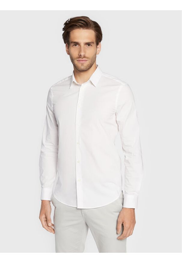 Sisley Koszula 5CNX5QL19 Biały Slim Fit. Kolor: biały. Materiał: bawełna