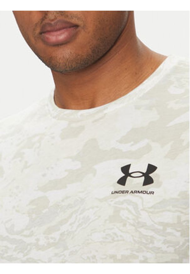 Under Armour T-Shirt ABC 1357727 Biały Regular Fit. Kolor: biały. Materiał: syntetyk