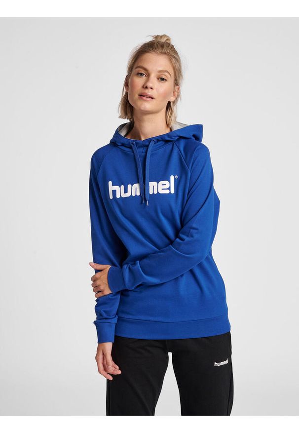 Bluza sportowa z kapturem damska Hummel Go Cotton Logo Hoodie Woman. Typ kołnierza: kaptur. Kolor: niebieski