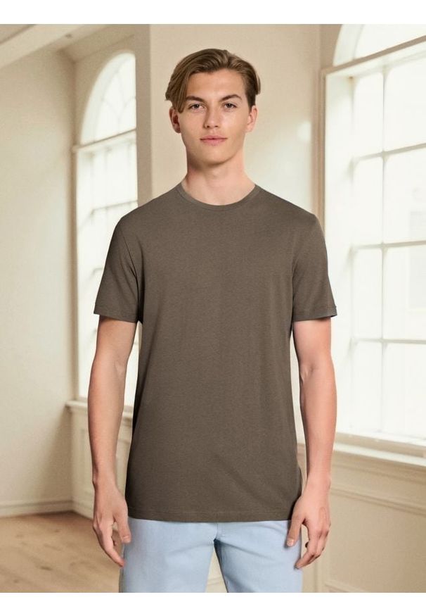 Sinsay - Bawełniana koszulka z krótkim rękawem - brązowy. Kolor: brązowy. Materiał: bawełna. Długość rękawa: krótki rękaw. Długość: krótkie