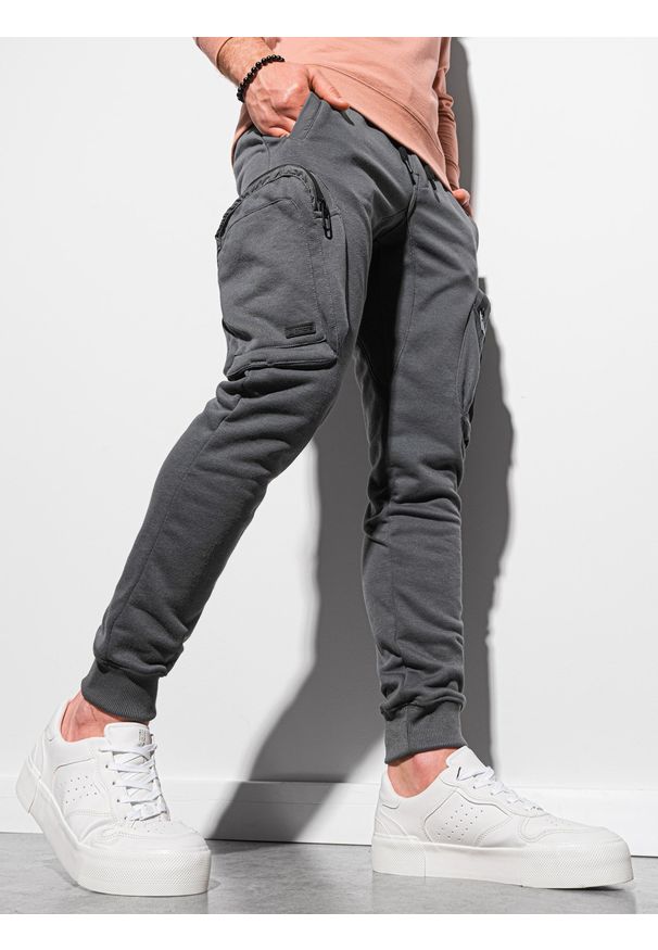 Ombre Clothing - Spodnie męskie dresowe joggery P918 - grafitowe - M. Kolor: szary. Materiał: dresówka