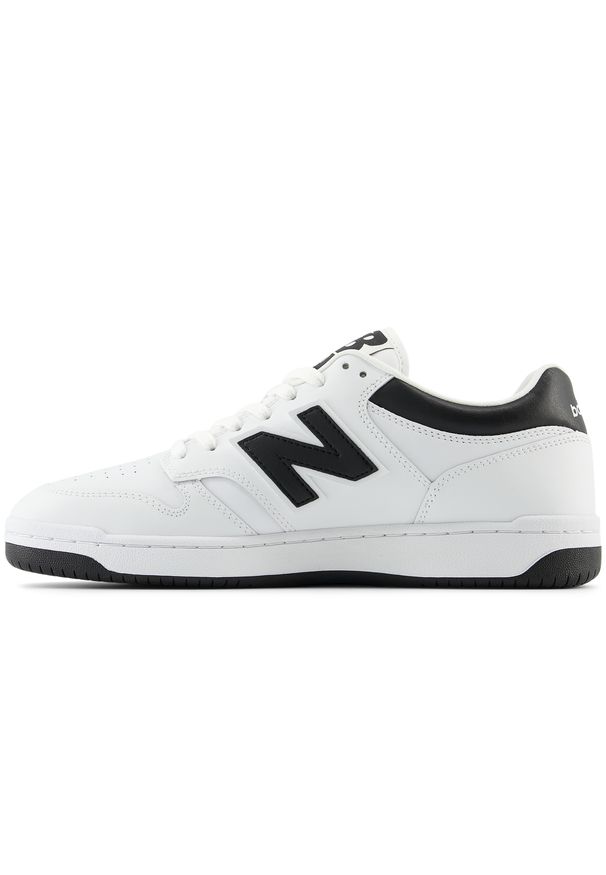Buty unisex New Balance BB480LBK – białe. Okazja: na co dzień. Kolor: biały. Materiał: syntetyk, skóra, materiał, dresówka. Szerokość cholewki: normalna. Sport: turystyka piesza