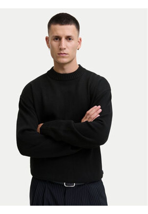 Jack & Jones - Jack&Jones Sweter Urban 12278942 Czarny Relaxed Fit. Kolor: czarny. Materiał: bawełna