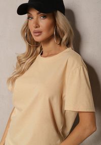 Renee - Beżowa Koszulka z Bawełny o Fasonie T-shirt Lormarka. Okazja: na co dzień. Kolor: beżowy. Materiał: bawełna. Styl: klasyczny, casual #4