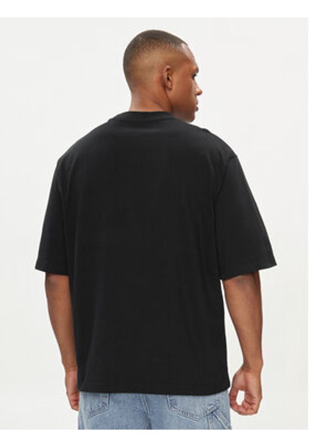 Only & Sons T-Shirt 22028766 Czarny Relaxed Fit. Kolor: czarny. Materiał: bawełna