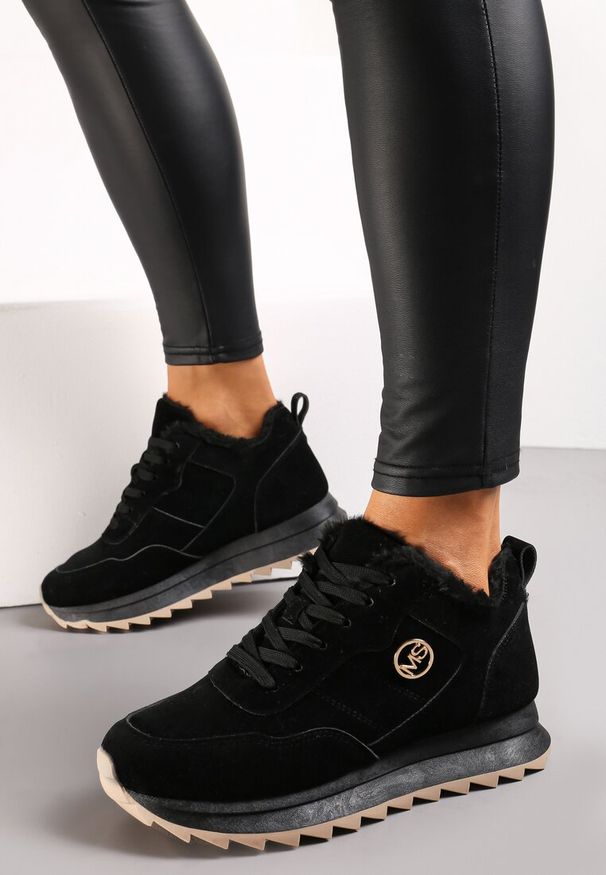 Renee - Czarne Ocieplane Sneakersy na Platformie Appopis. Okazja: na co dzień. Kolor: czarny. Materiał: jeans. Obcas: na platformie