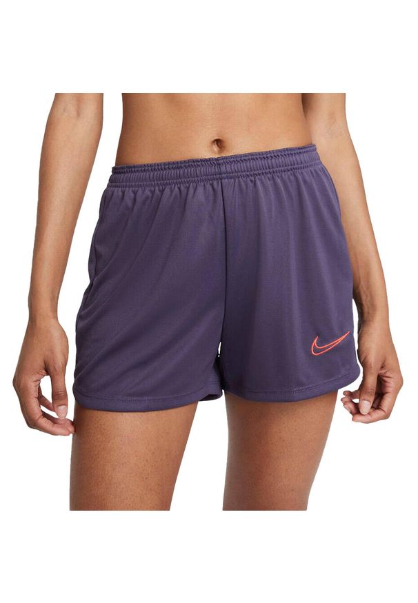 Nike - Damskie Spodenki Dri FIT Academy Shorts. Kolor: fioletowy. Technologia: Dri-Fit (Nike)