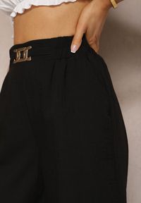 Renee - Czarne Spodnie z Szerokimi Nogawkami w Stylu Palazzo High Waist z Gumką w Pasie z Ozdobnym Elementem Ellsiana. Okazja: na co dzień. Stan: podwyższony. Kolor: czarny. Materiał: bawełna. Styl: elegancki, casual #5