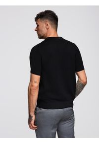 Ombre Clothing - Bawełniana męska koszulka polo ze strukturalnej dzianiny – czarna V5 - Rozmiar: XL. Okazja: do pracy, na co dzień. Typ kołnierza: polo. Kolor: czarny. Materiał: bawełna, dzianina. Długość: krótkie. Styl: casual, elegancki #8