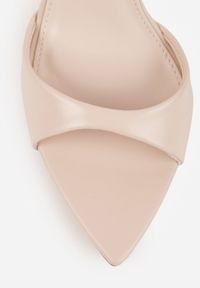 Renee - Beżowe Eleganckie Sandały w Szpic na Szpilce ze Sprzączką Murierah. Okazja: na imprezę, na co dzień. Zapięcie: sprzączka. Kolor: beżowy. Materiał: jeans. Obcas: na szpilce. Styl: elegancki #9