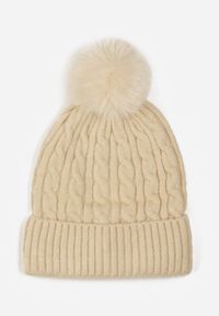 Born2be - Beżowa Czapka w Warkoczowy Splot z Pomponem Vetisare. Kolor: beżowy. Materiał: dzianina, jeans. Wzór: ze splotem #1