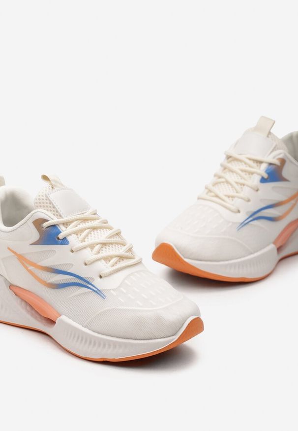 Born2be - Beżowo-Pomarańczowe Sznurowane Buty Sportowe na Piankowej Podeszwie z Ozdobnym Detalem Atnarama. Kolor: beżowy. Obcas: na płaskiej podeszwie
