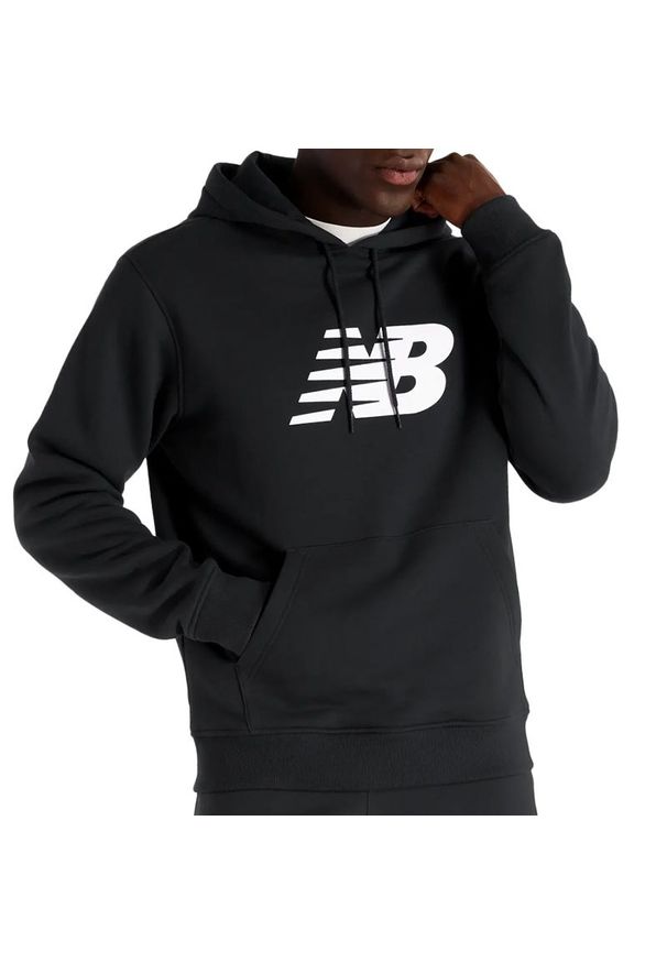 Bluza New Balance MT43904BK - czarna. Kolor: czarny. Materiał: bawełna, dresówka, poliester. Wzór: aplikacja. Styl: klasyczny
