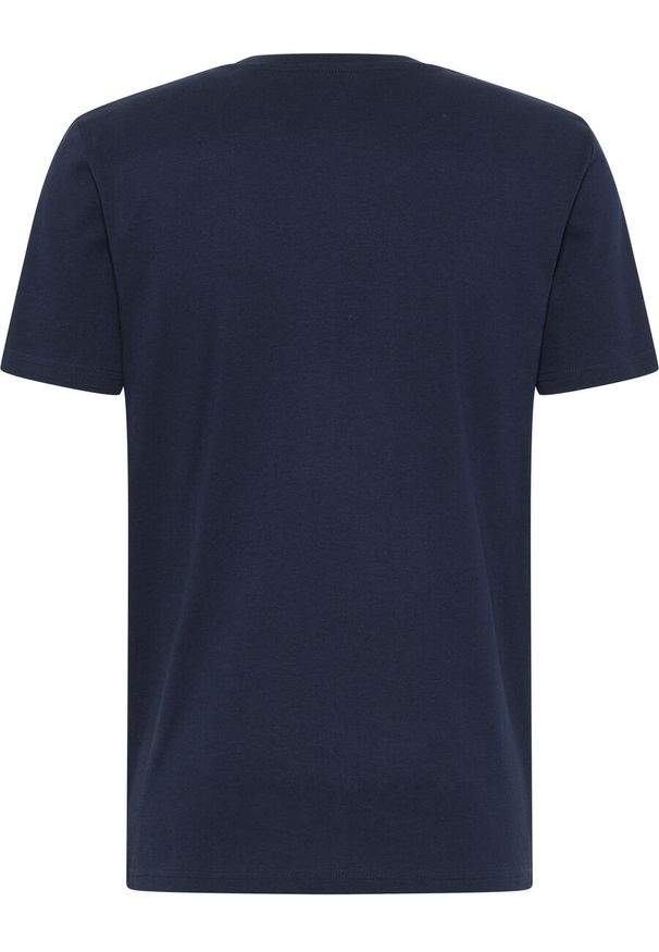 Mustang - MUSTANG Style Alex C LOGO Tee MĘSKI T-SHIRT KOSZULKA NADRUK LOGO BLUE NIGHTS 1013221 4085. Wzór: nadruk