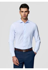 Pako Lorente - PAKO LORENTE - Błękitna koszula w prążek. Typ kołnierza: kołnierzyk włoski. Kolor: niebieski. Materiał: dzianina, poliester, bawełna. Długość rękawa: długi rękaw. Długość: długie. Wzór: prążki #1