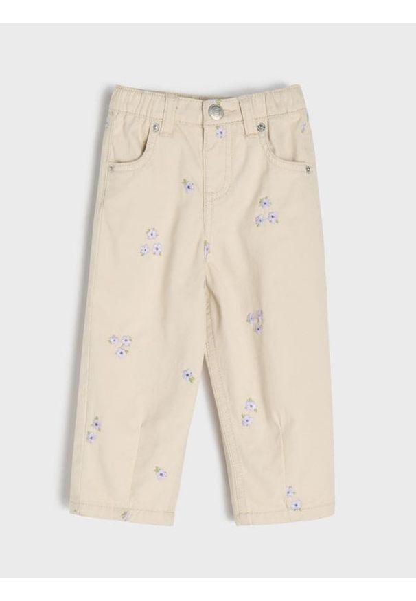 Sinsay - Bawełniane jeansy z haftowanymi kwiatkami - beżowy. Kolor: beżowy. Wzór: haft, kwiaty