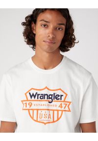 Wrangler - MESKA KOSZULKA WRANGLER GRAPHIC TEE WORN WHITE 112330884 #1