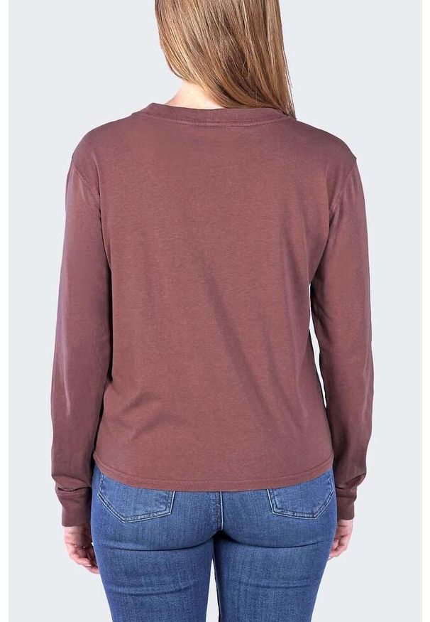 Koszulka bawełniana damska z długim rękawem Carhartt Lightweight Pocket. Kolor: brązowy. Materiał: bawełna. Długość rękawa: długi rękaw. Długość: długie