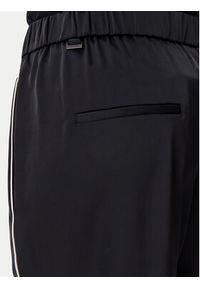 Calvin Klein Spodnie materiałowe K20K208365 Czarny Regular Fit. Kolor: czarny. Materiał: syntetyk #4