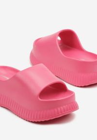 Born2be - Fuksjowe Piankowe Klapki na Grubej Podeszwie z Tłoczeniami Hasalla. Okazja: na spacer. Kolor: różowy. Materiał: jeans. Sezon: lato #3