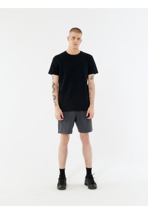 outhorn - Gładki t-shirt męski. Materiał: bawełna, jersey, materiał. Wzór: gładki