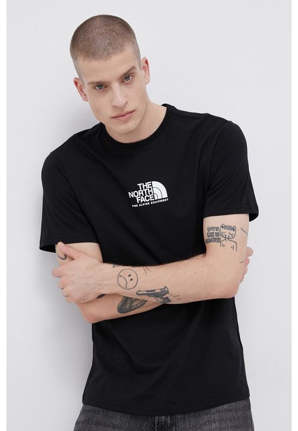 The North Face - T-shirt bawełniany. Okazja: na co dzień. Kolor: czarny. Materiał: bawełna. Wzór: nadruk. Styl: casual
