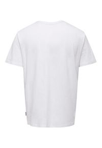 Only & Sons T-Shirt 22026378 Biały Regular Fit. Kolor: biały. Materiał: bawełna