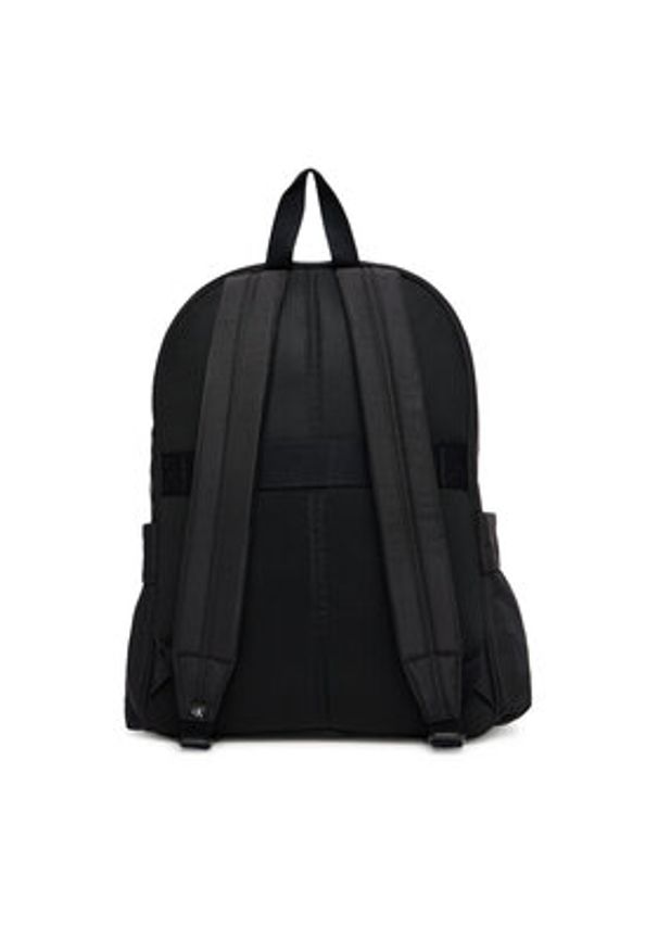 Calvin Klein Plecak Bold Round Backpack LV04D3114G Czarny. Kolor: czarny. Materiał: materiał