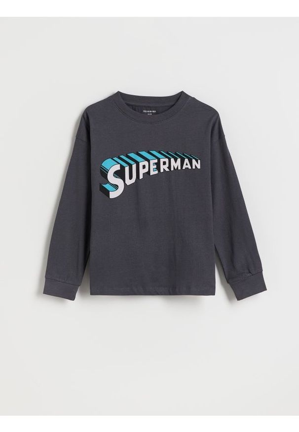 Reserved - Longsleeve Superman - ciemnoszary. Kolor: szary. Materiał: dzianina, bawełna. Długość rękawa: długi rękaw. Wzór: motyw z bajki