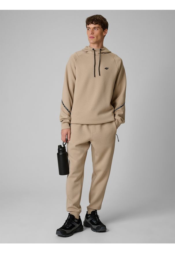 4f - 4F Spodnie dresowe joggery męskie - beżowe S. Kolor: beżowy. Materiał: dresówka. Sport: fitness