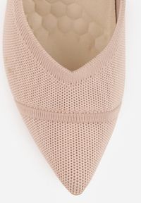 Renee - Różowe Dzianinowe Szpilki VICES z Wkładką Soft-Pillow i Miękkim Zapiętkiem Thene. Nosek buta: szpiczasty. Kolor: różowy. Materiał: dzianina. Szerokość cholewki: normalna. Obcas: na szpilce. Styl: klasyczny. Wysokość obcasa: średni #4