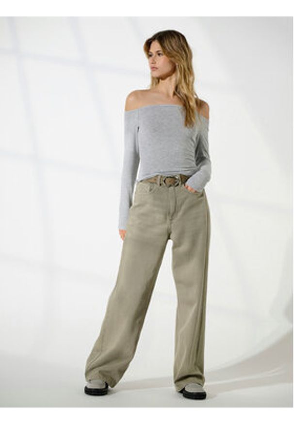only - ONLY Bluzka Glamour 15339763 Szary Slim Fit. Kolor: szary. Materiał: syntetyk, wiskoza. Styl: glamour