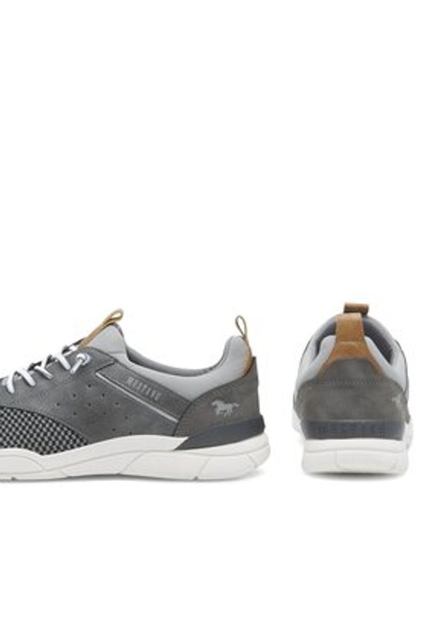 Mustang Sneakersy 4138-313 Szary. Kolor: szary. Materiał: materiał