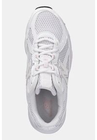 New Balance - NEW BALANCE GR740PK Sneakersy damskie. Okazja: na co dzień. Kolor: biały. Materiał: syntetyk, guma. Szerokość cholewki: normalna. Sezon: lato #4