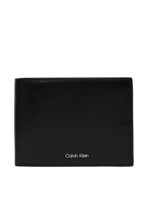 Calvin Klein Portfel Raised Ew Trifold LV04D1228G Czarny. Kolor: czarny. Materiał: skóra